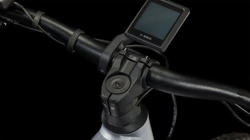 Cube Stereo Hybrid 120 Race 750 polarsilver´n´black – Bild 7