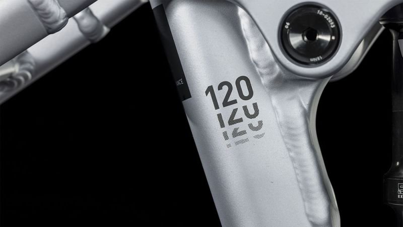 Cube Stereo Hybrid 120 Race 750 polarsilver´n´black – Bild 5